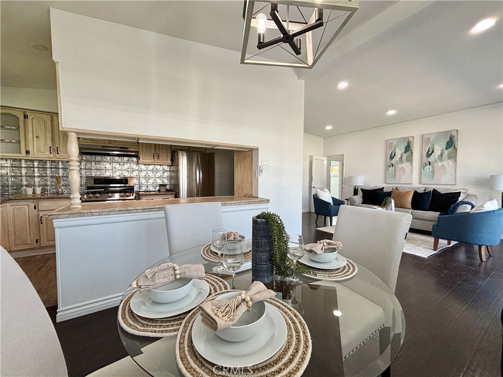 1277 Millbury Avenue