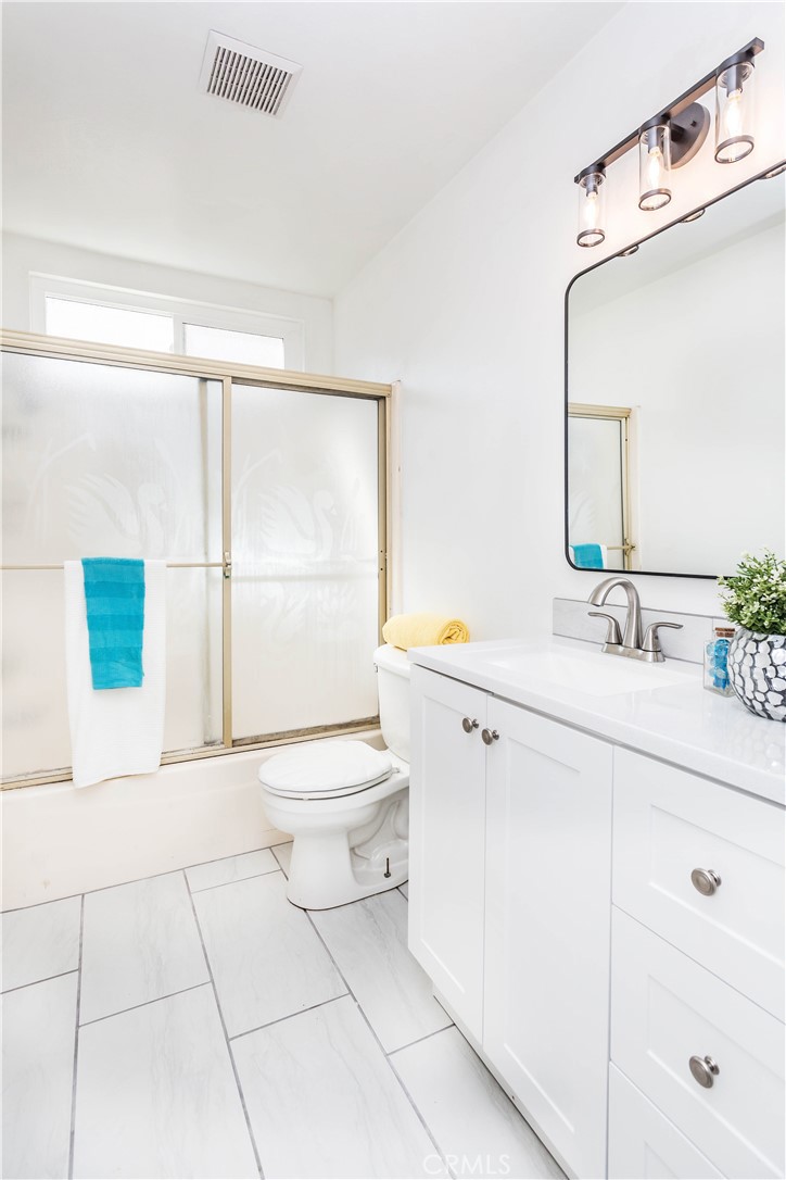 1757 N Oak Knoll Drive