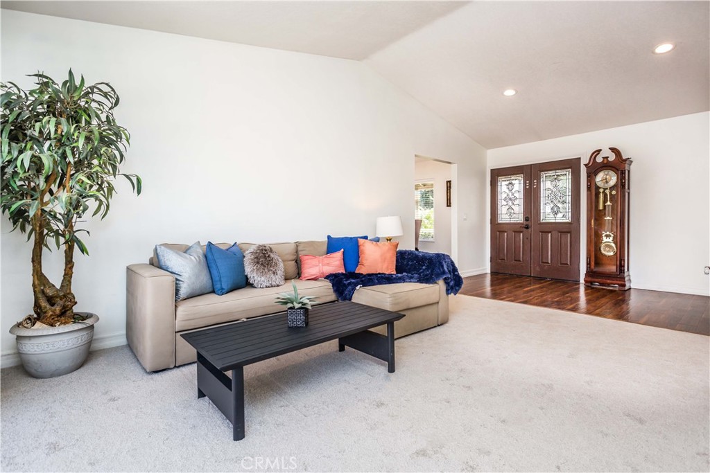 1757 N Oak Knoll Drive