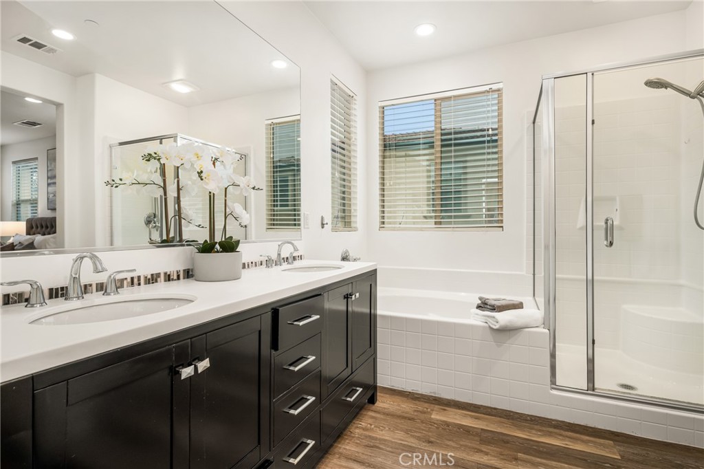 2956 Villa Catalonia Court