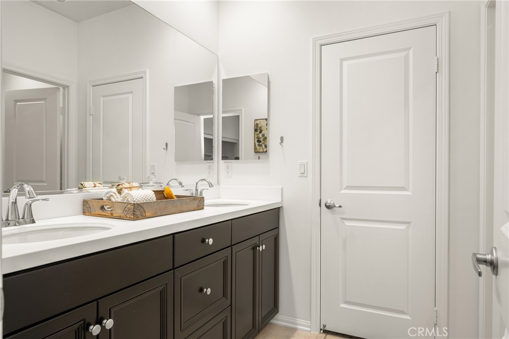 2956 Villa Catalonia Court