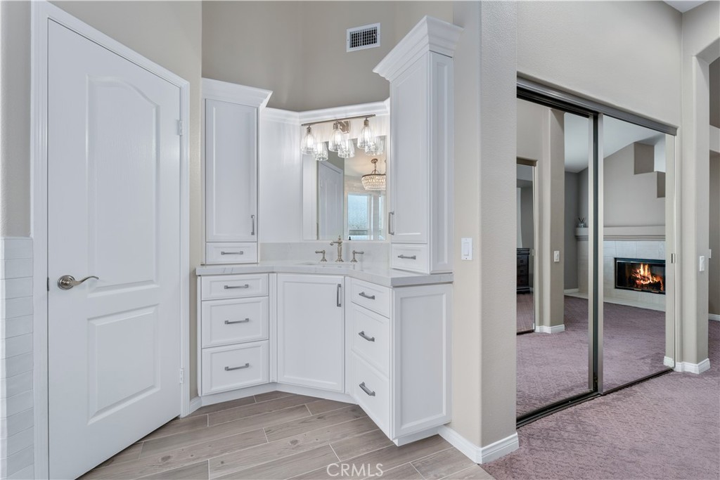 1001 S Beckett Court