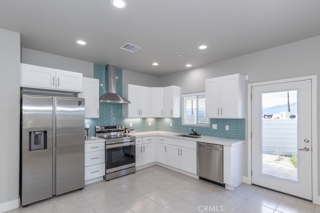 9896 Palm Drive