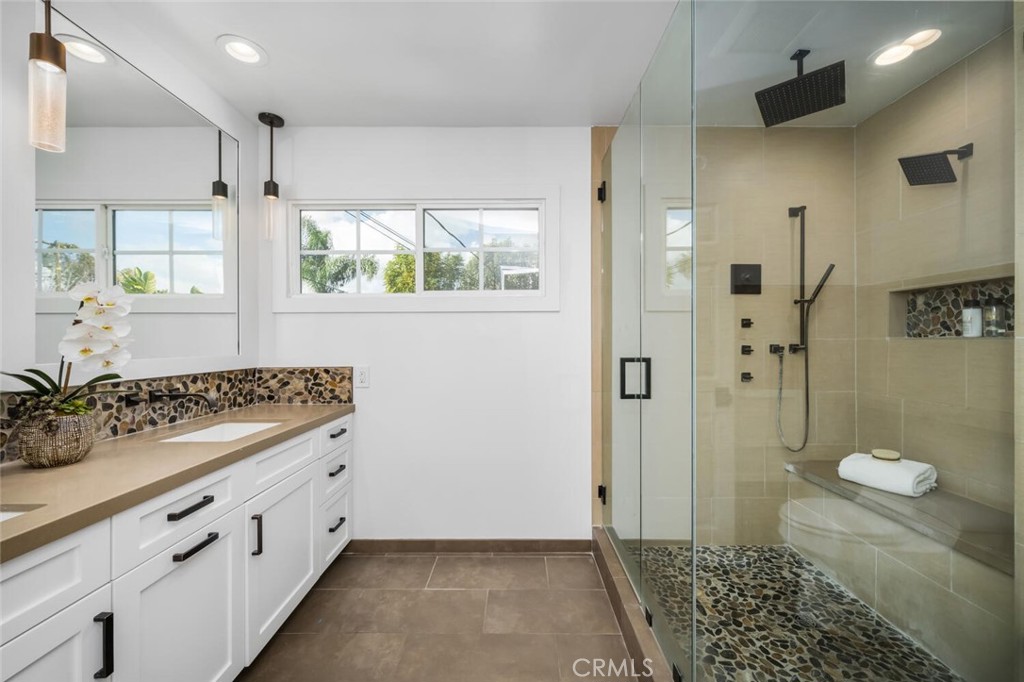 11941 Kensington Road