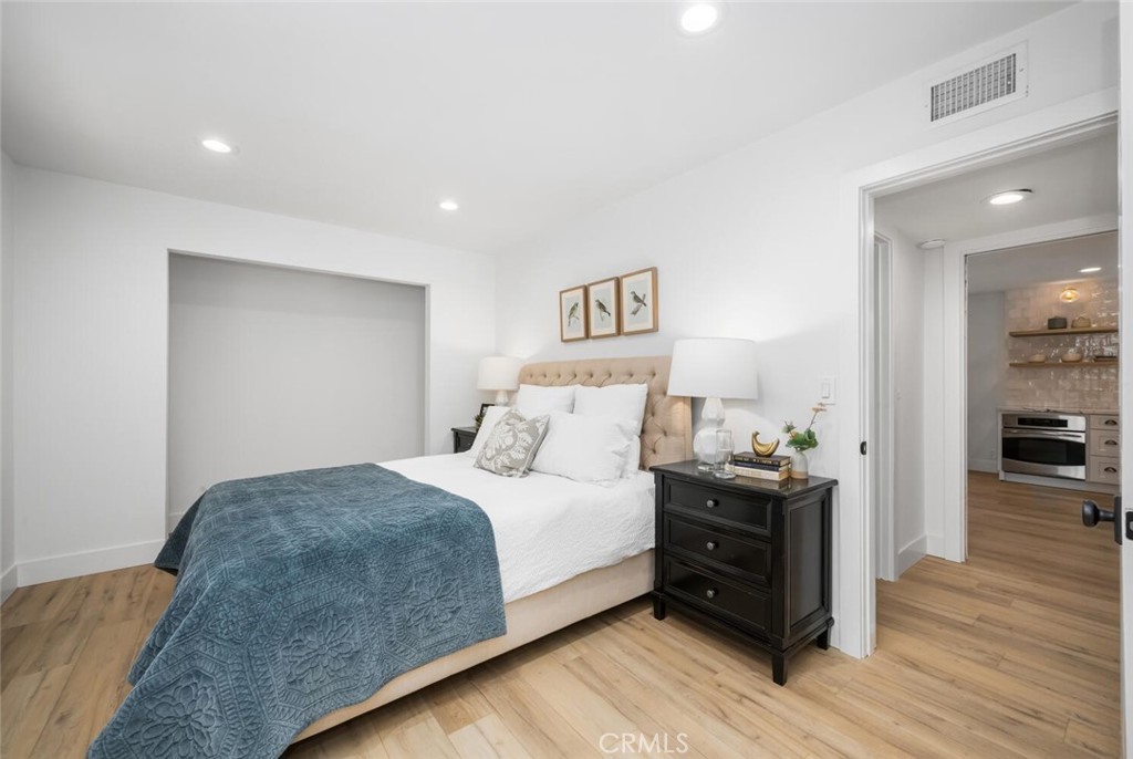 11941 Kensington Road