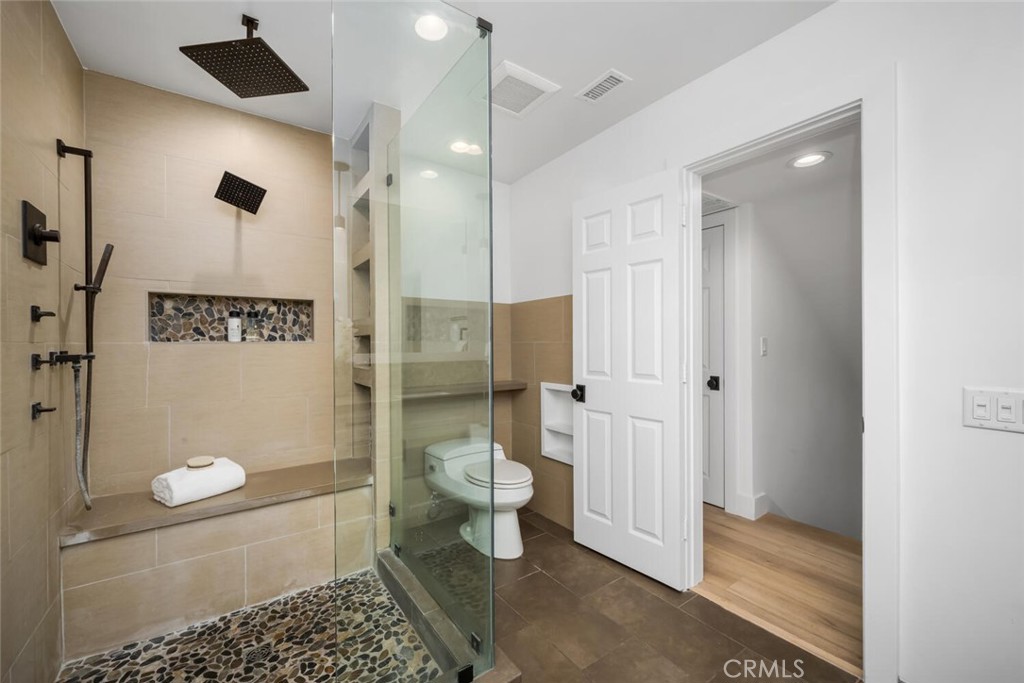 11941 Kensington Road