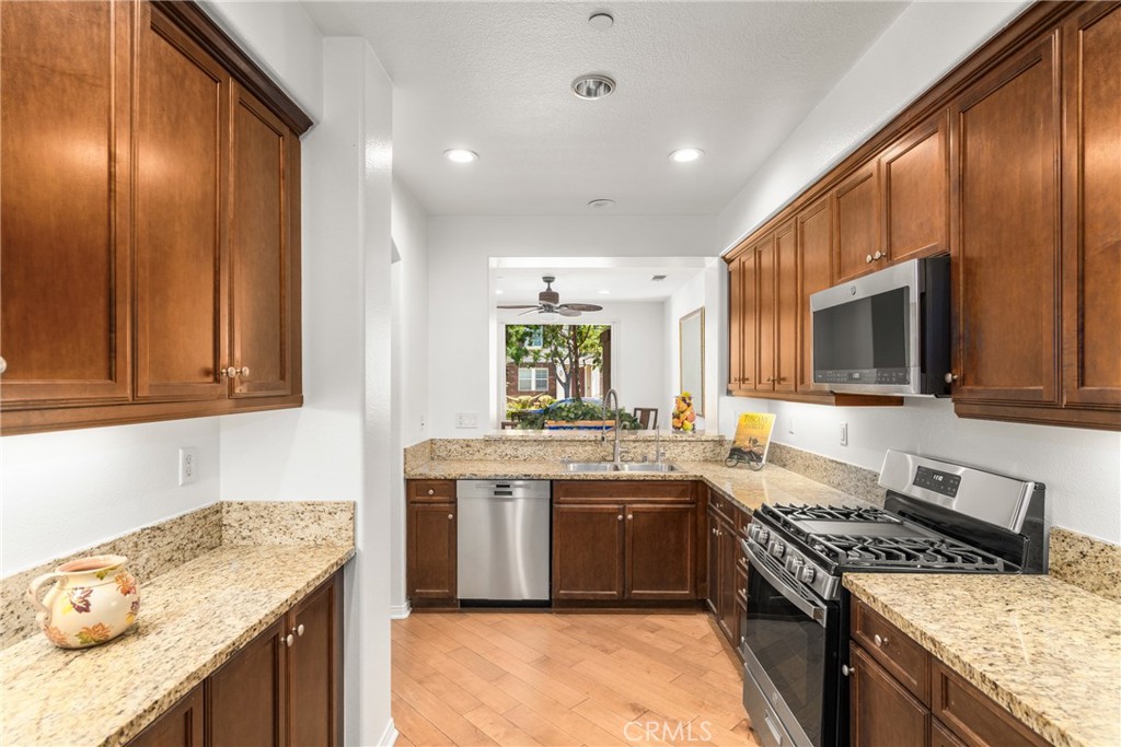 1438 Montgomery Street