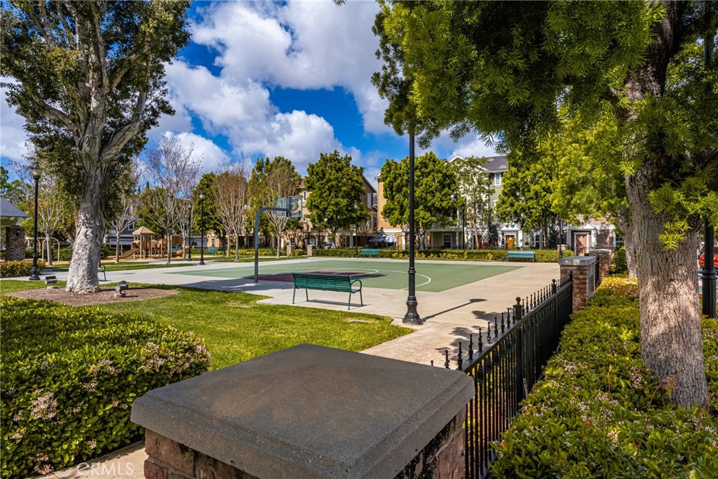 1438 Montgomery Street