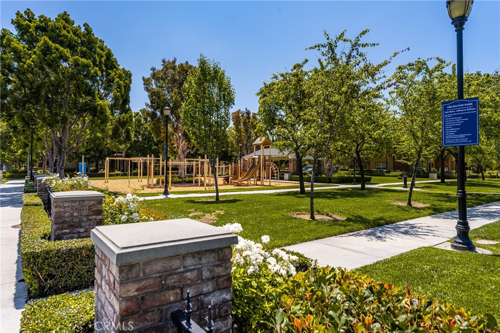 1438 Montgomery Street