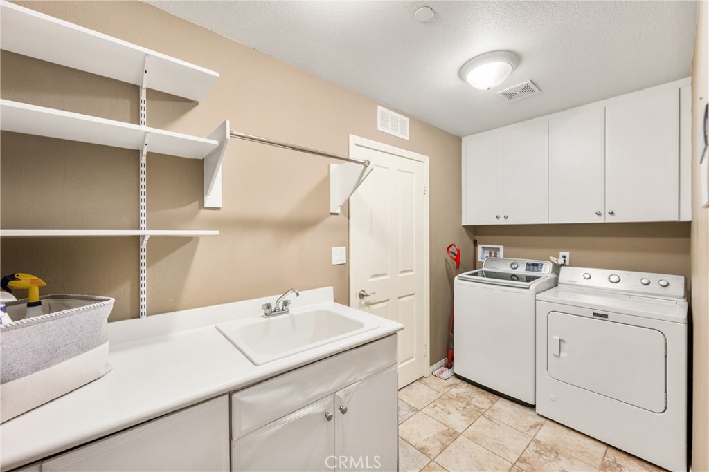 1438 Montgomery Street