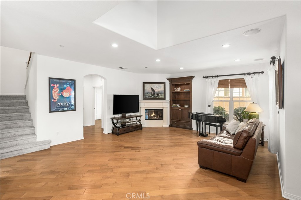 1438 Montgomery Street