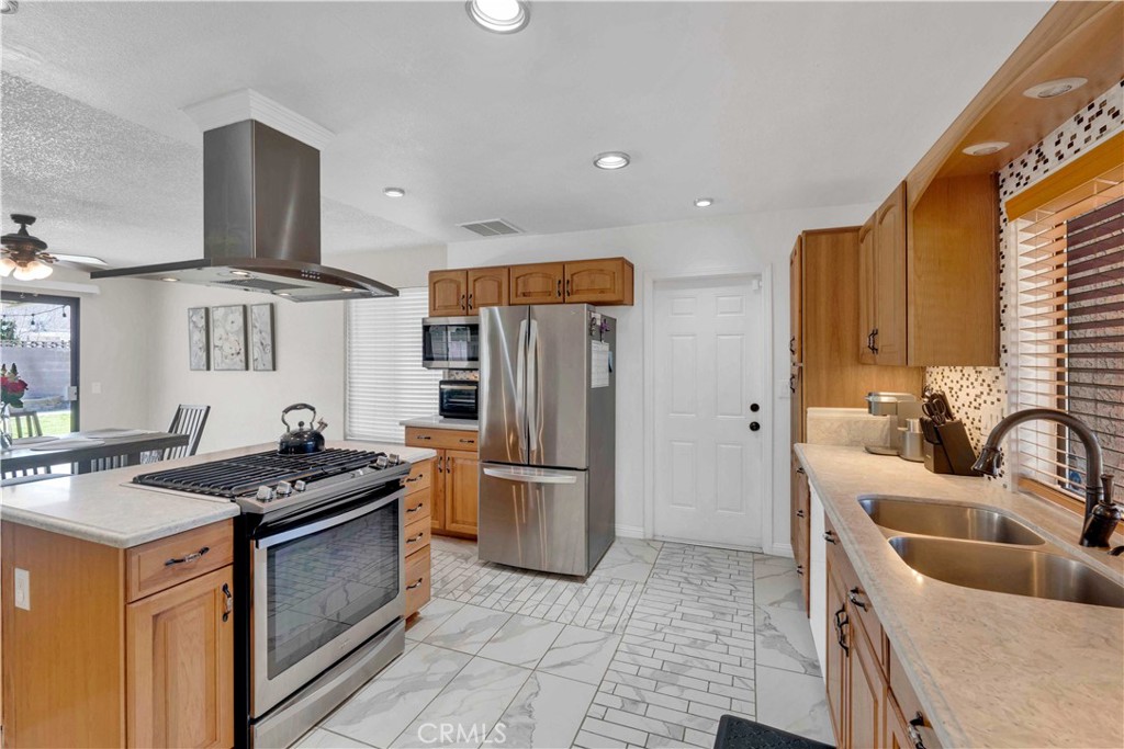 2145 W Fruitvale Avenue