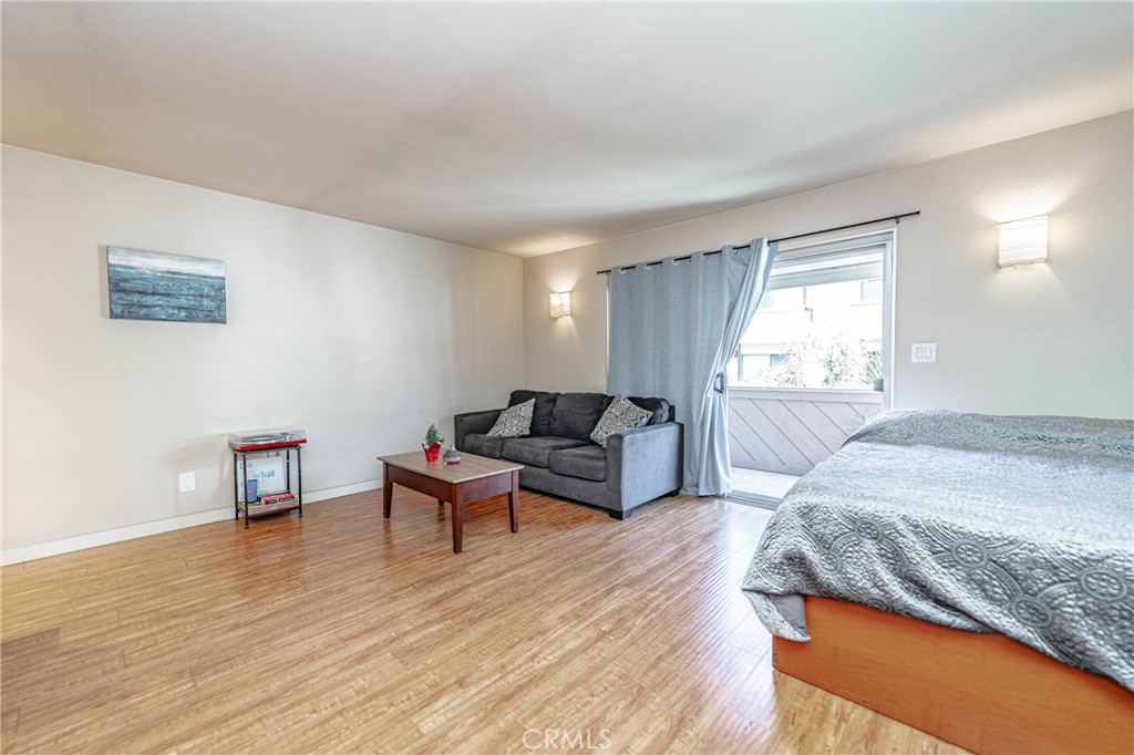 5585 E Pacific Coast 372