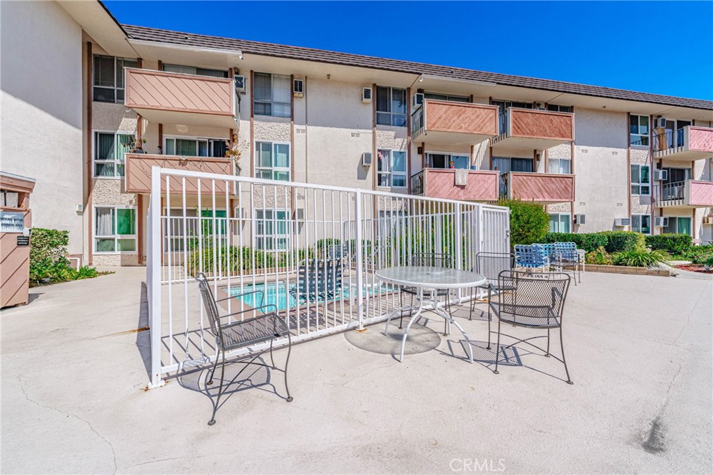 5585 E Pacific Coast 372