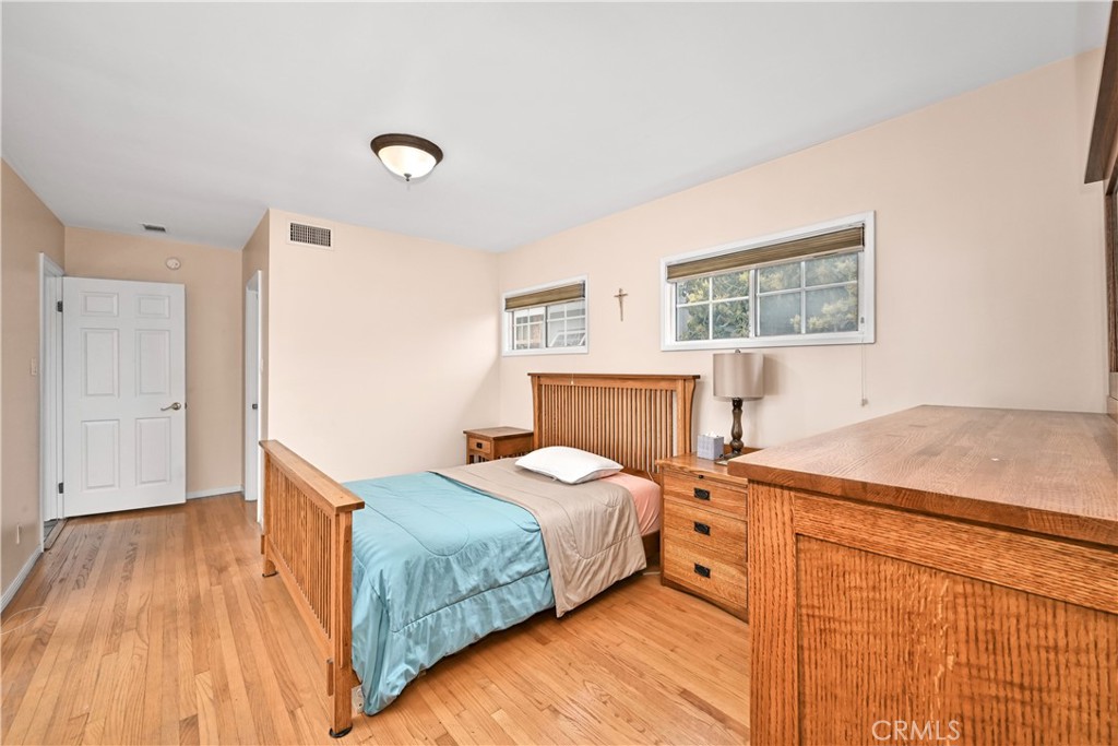 3045 San Anseline Avenue