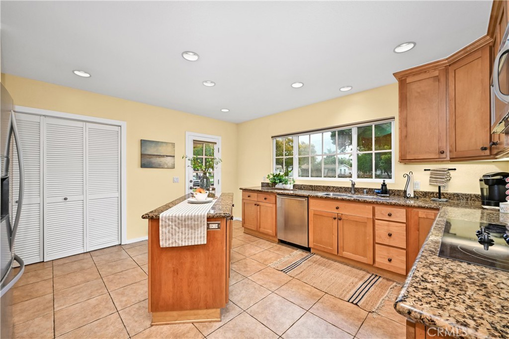 3045 San Anseline Avenue