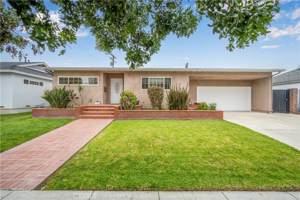 3045 San Anseline Avenue