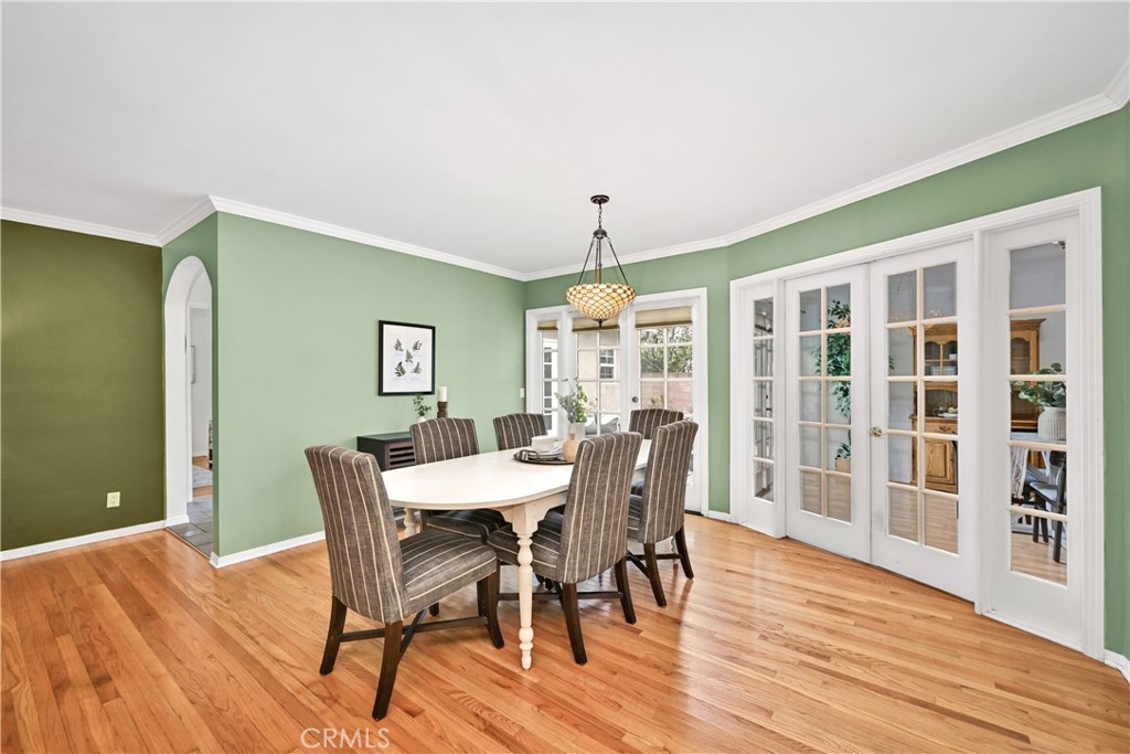 3045 San Anseline Avenue