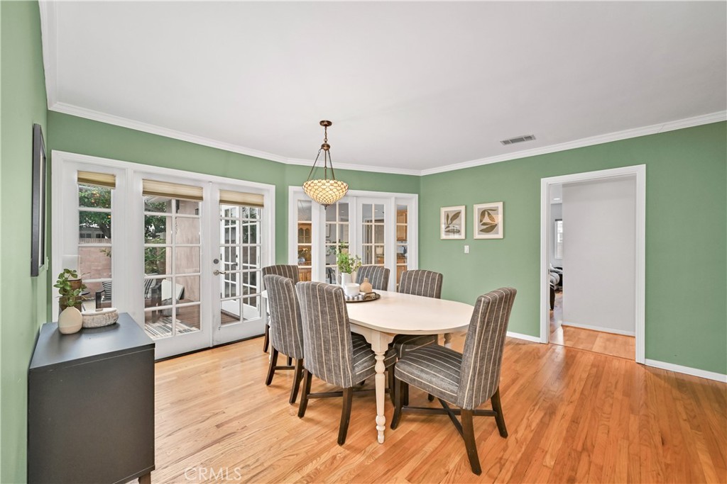 3045 San Anseline Avenue