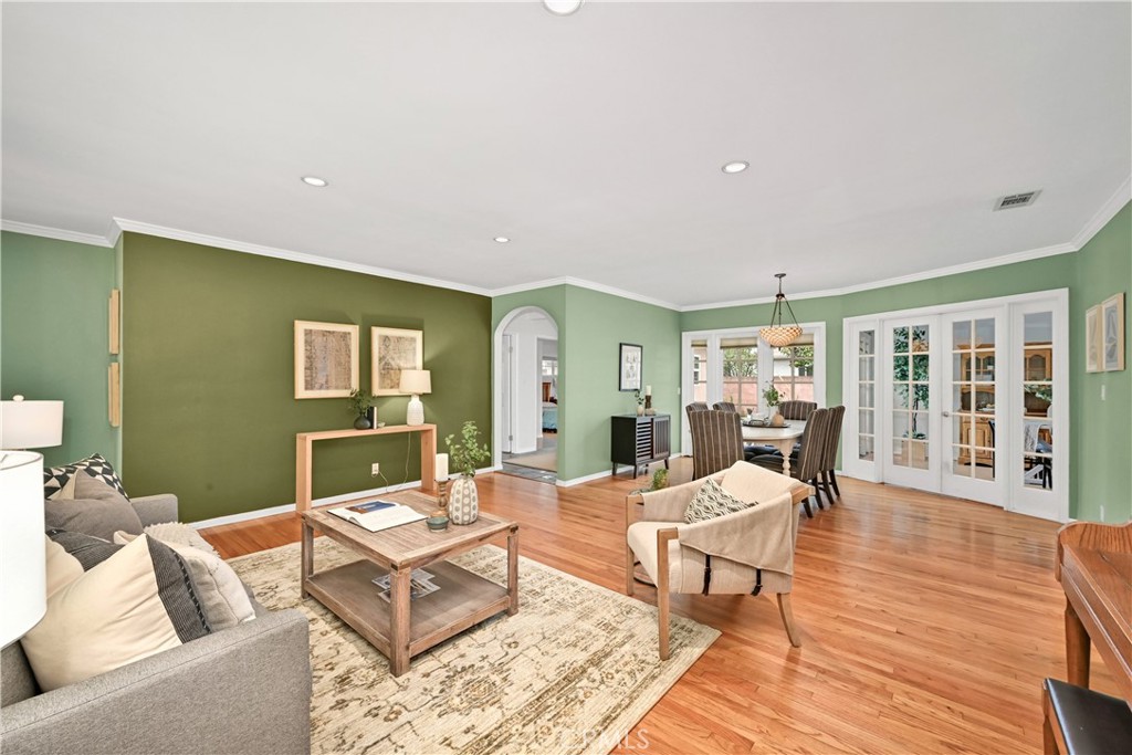 3045 San Anseline Avenue