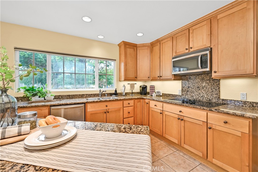 3045 San Anseline Avenue