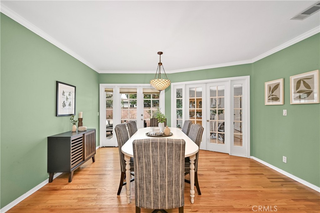 3045 San Anseline Avenue