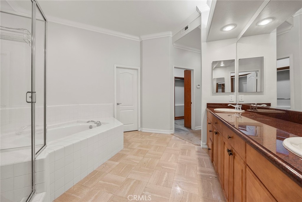 337 S San Vicente Lane