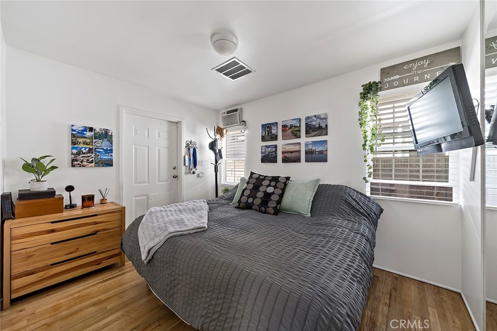 9984 Maplewood Street