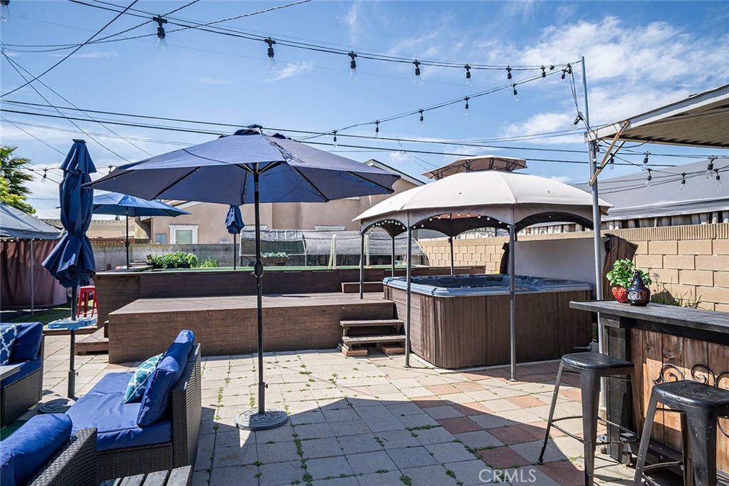 9984 Maplewood Street