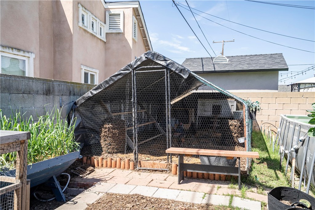 9984 Maplewood Street