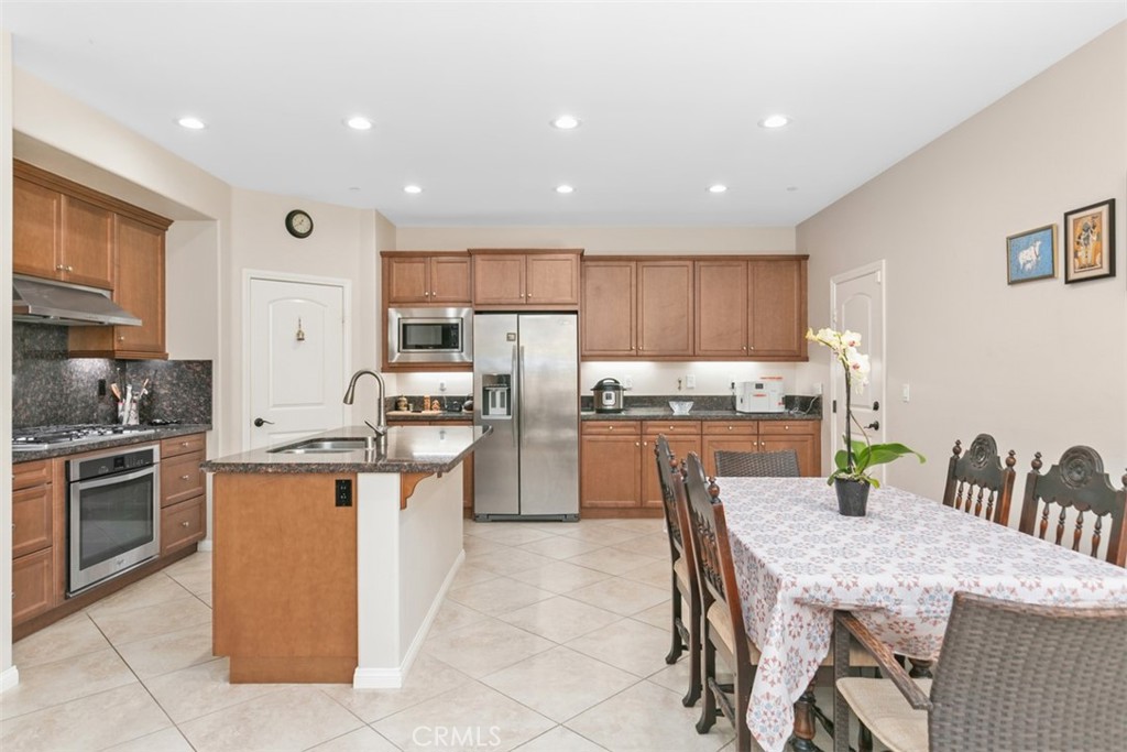 2950 E Santa Fe Road