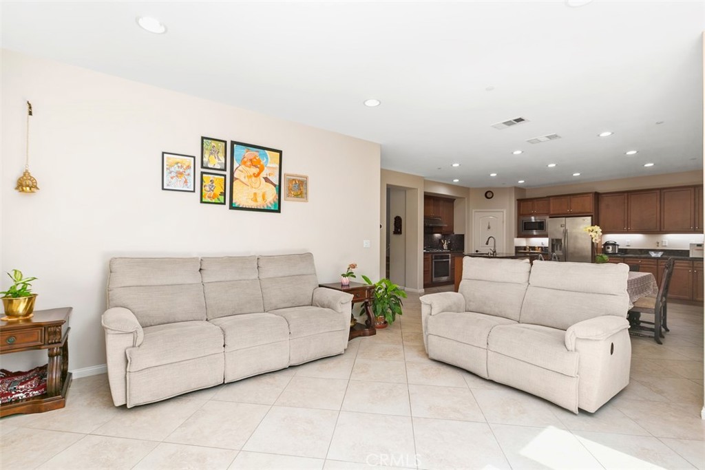 2950 E Santa Fe Road