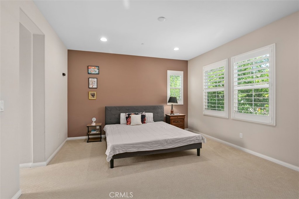 2950 E Santa Fe Road