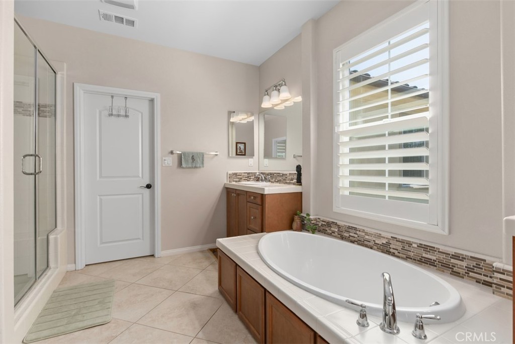 2950 E Santa Fe Road