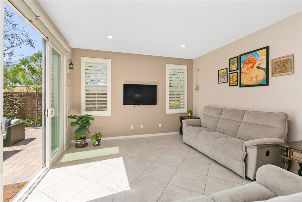 2950 E Santa Fe Road