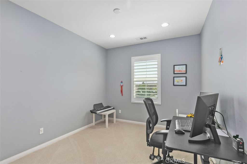 2950 E Santa Fe Road