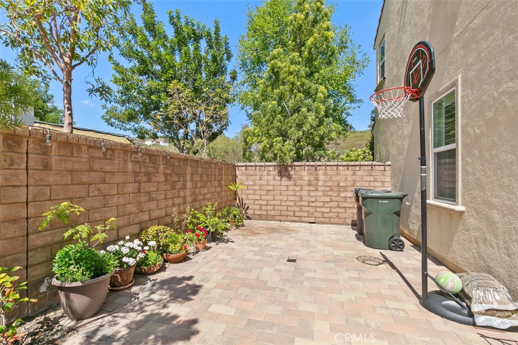 2950 E Santa Fe Road