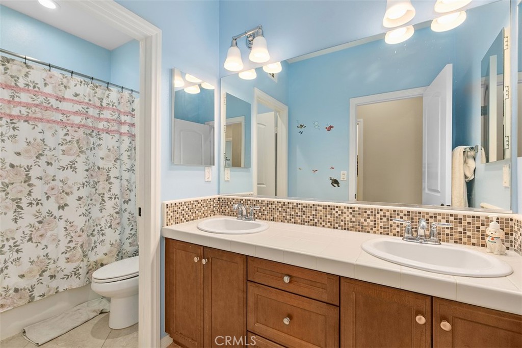 2950 E Santa Fe Road