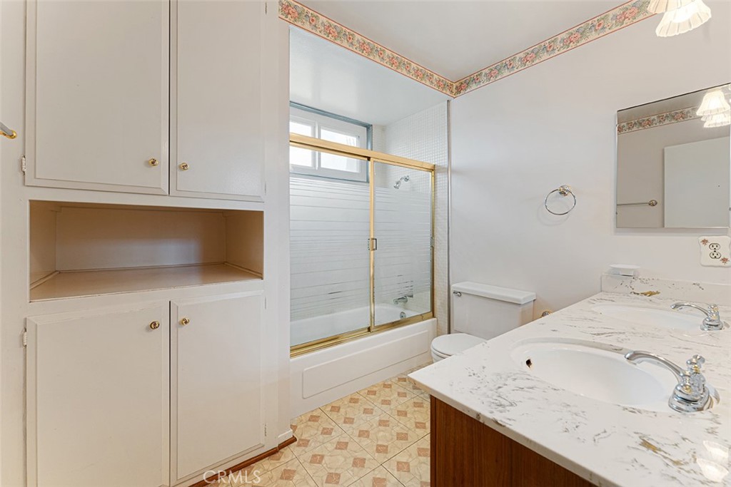 802 Candlewood Street