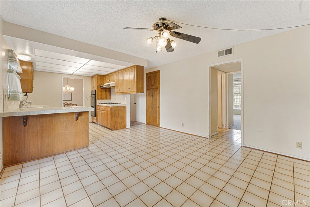 802 Candlewood Street