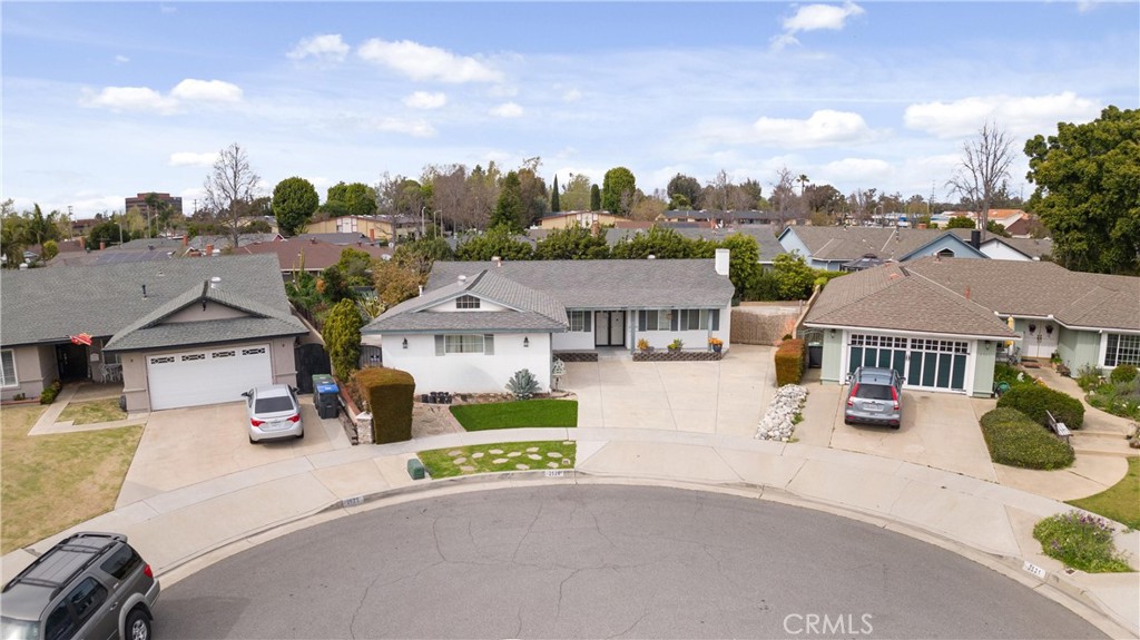 2525 N Eastwood Avenue