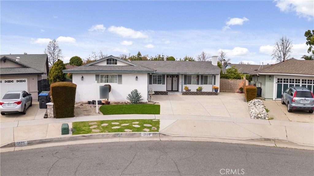 2525 N Eastwood Avenue