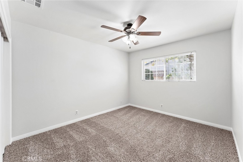 2525 N Eastwood Avenue