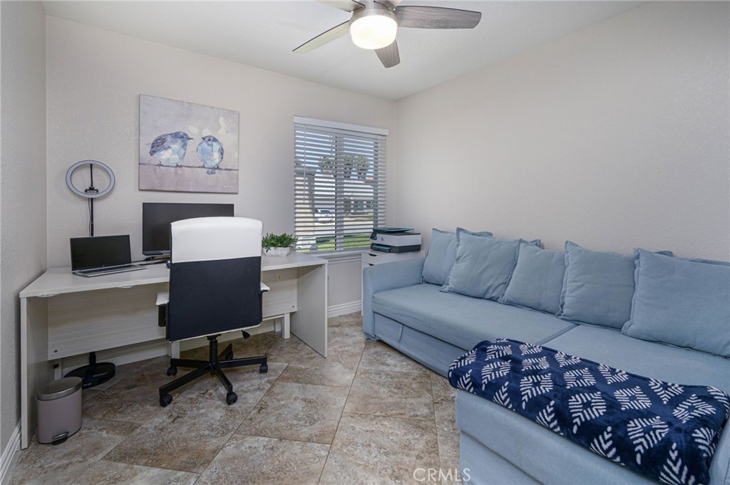 4506 AVENIDA DE LAS FLORES