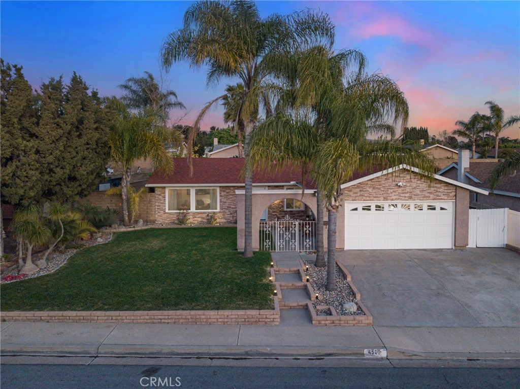 4506 AVENIDA DE LAS FLORES