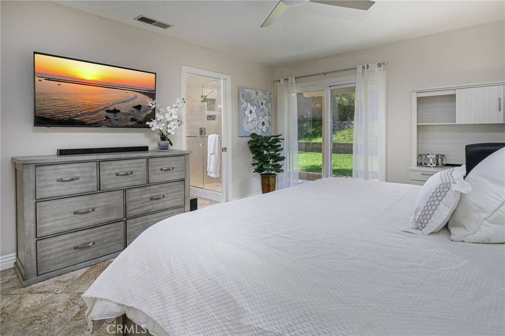 4506 AVENIDA DE LAS FLORES