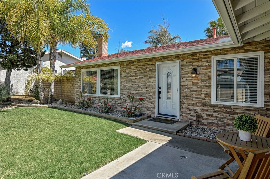 4506 AVENIDA DE LAS FLORES