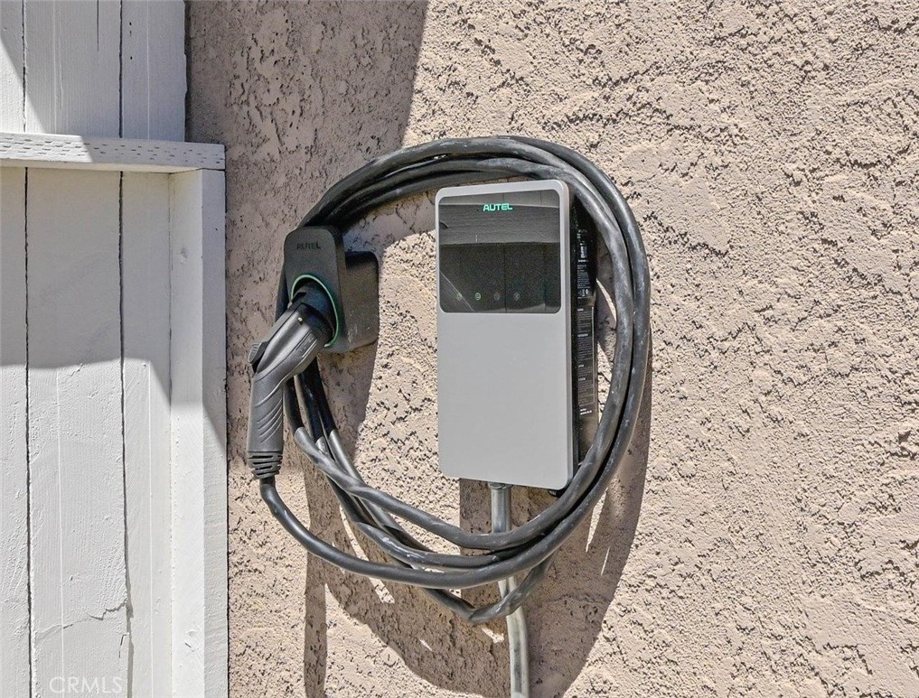 4506 AVENIDA DE LAS FLORES