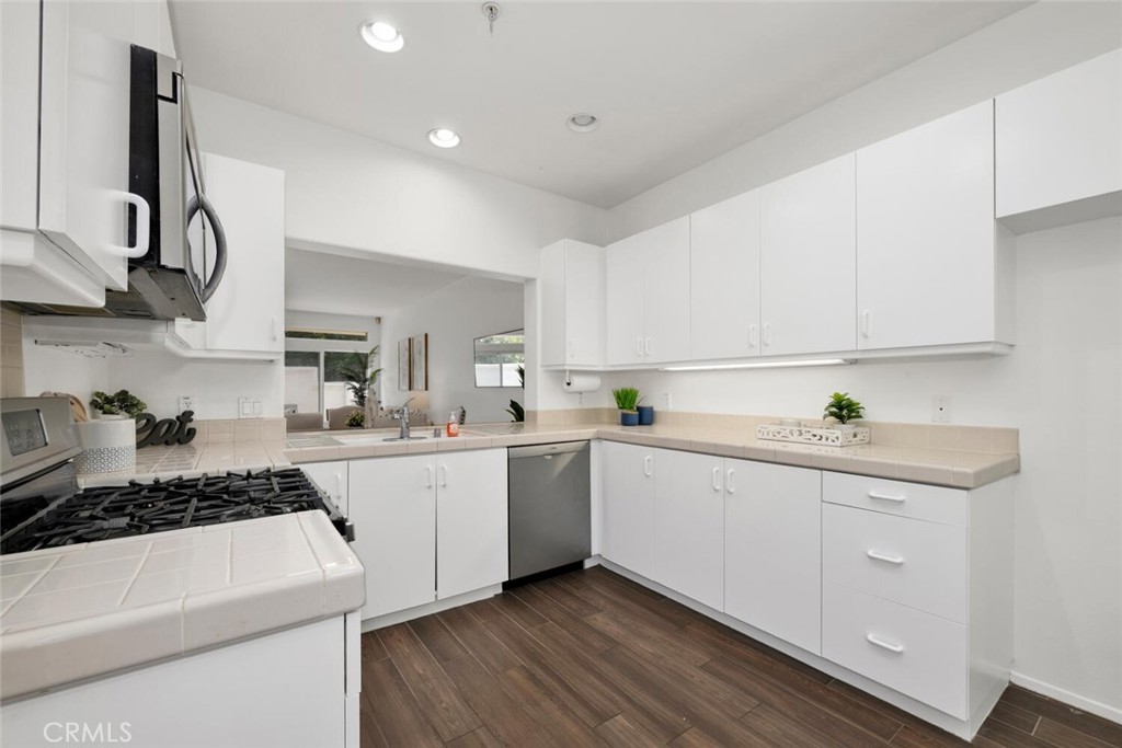 28930 Paseo Caravella