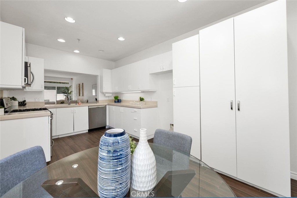 28930 Paseo Caravella